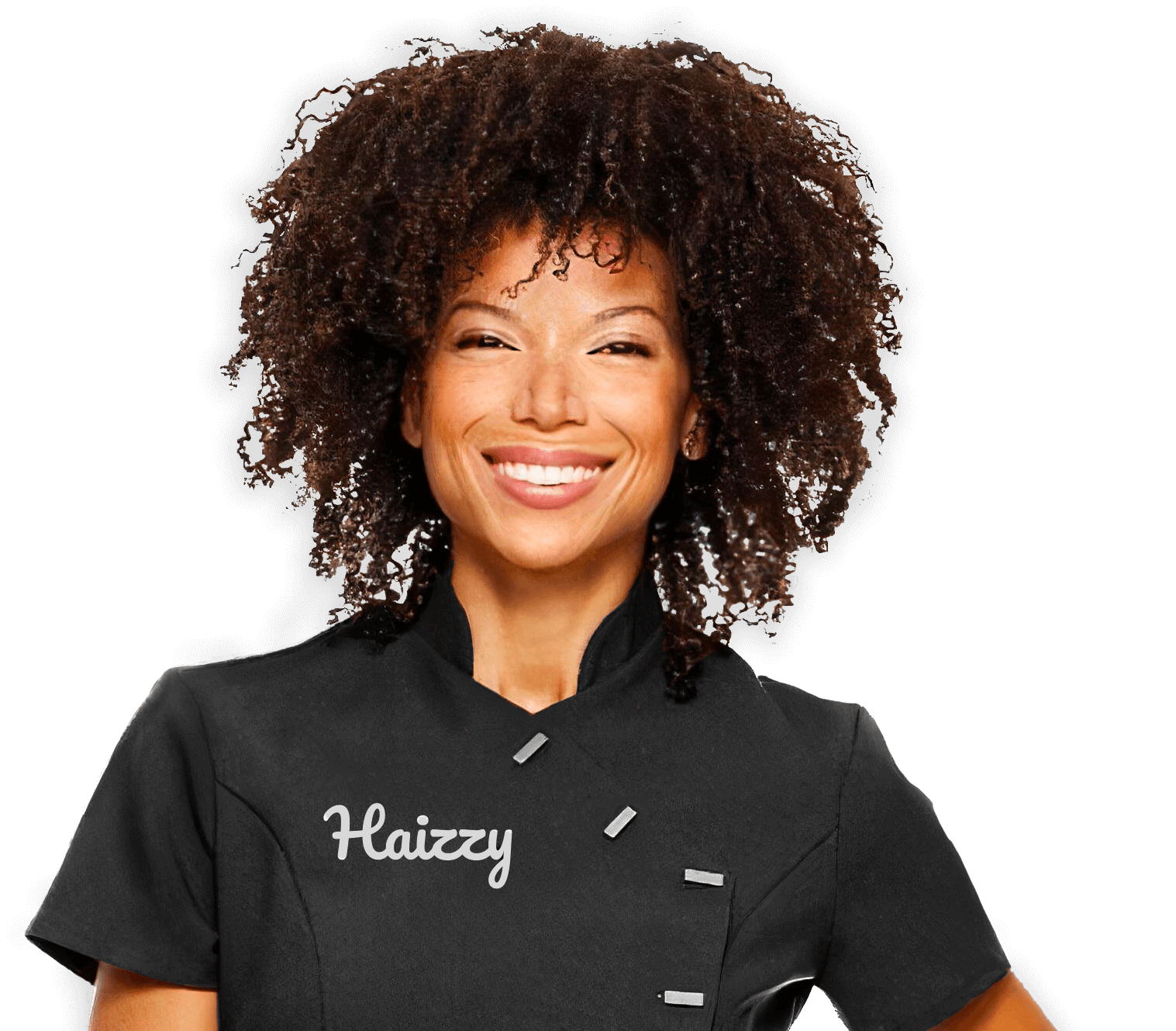 Une femme souriante qui porte une veste Haizzy